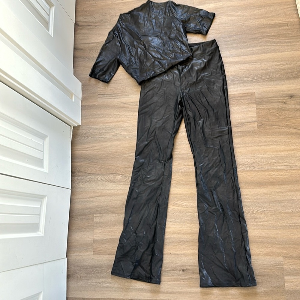 Naked, wardrobe set